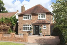 4 bedroom Detached f...